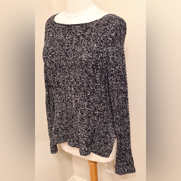 Gap Black White Marled Stitch Long Sleeves Split Hem Knit Casual Sweater Size S - Picture 5 of 11